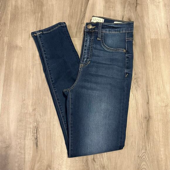 Harper Heritage Women's‎ Medium Wash High Rise Skinny Jeggings Size 27 NWT - Picture 1 of 6